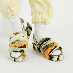 Ugg Fluff Yeah Slide Cali Collage Olive (camo) size 8